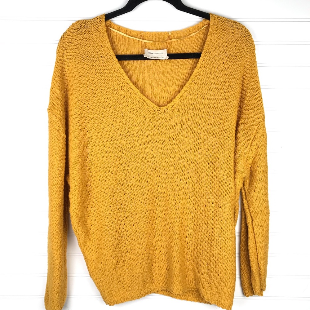 ✨Urban Outfitters Chunky Knit Butter Yellow Sweater